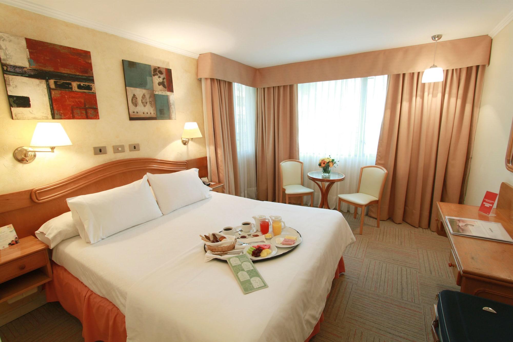 Hotel Torremayor Lyon Сантяго Стая снимка