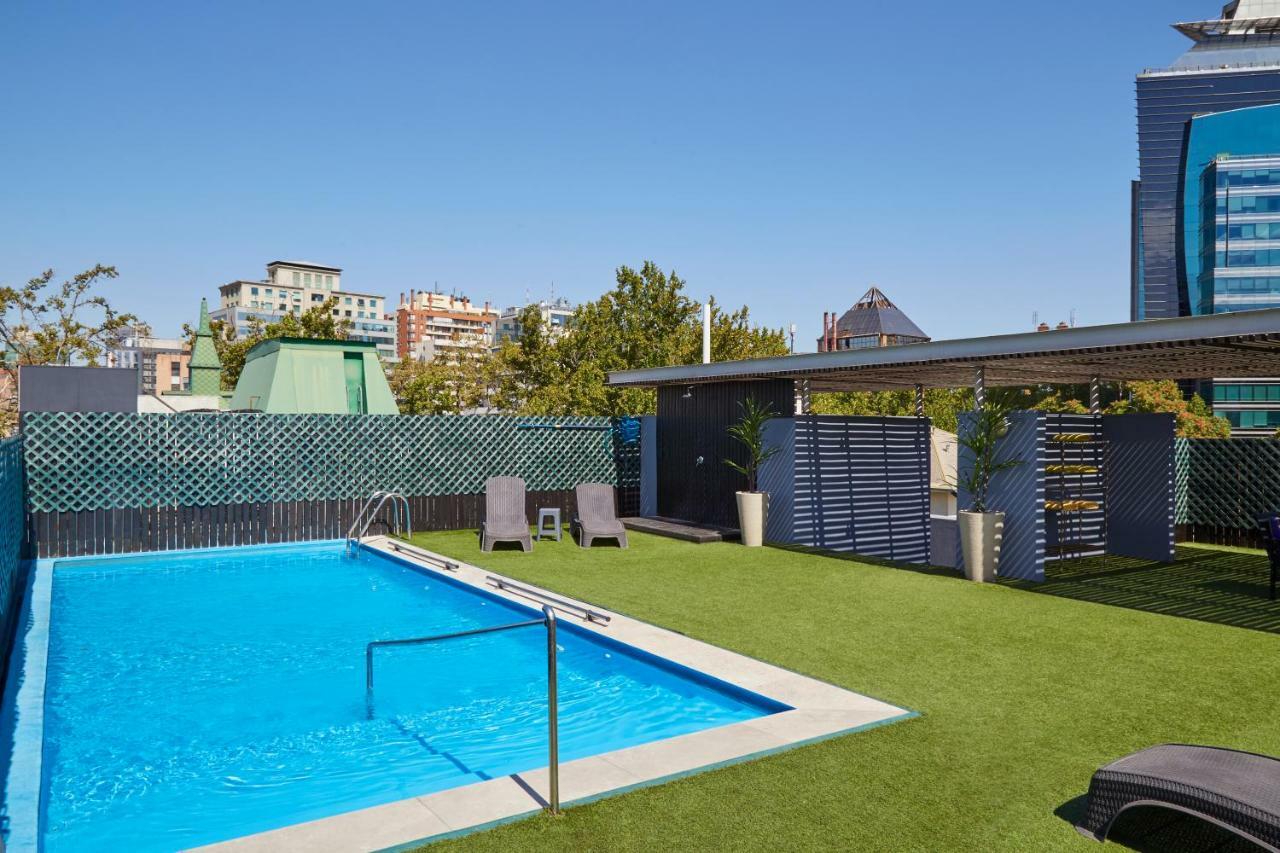 Hotel Torremayor Lyon Сантяго Екстериор снимка