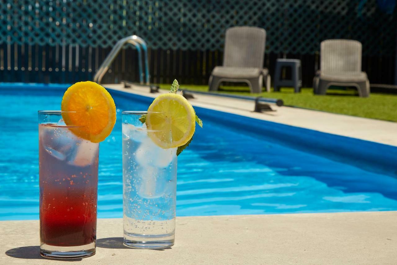 Hotel Torremayor Lyon Сантяго Екстериор снимка