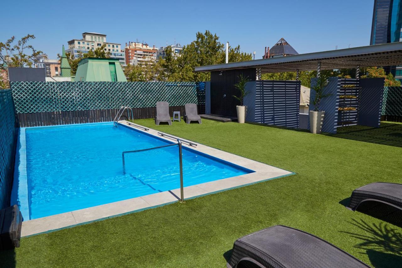 Hotel Torremayor Lyon Сантяго Екстериор снимка
